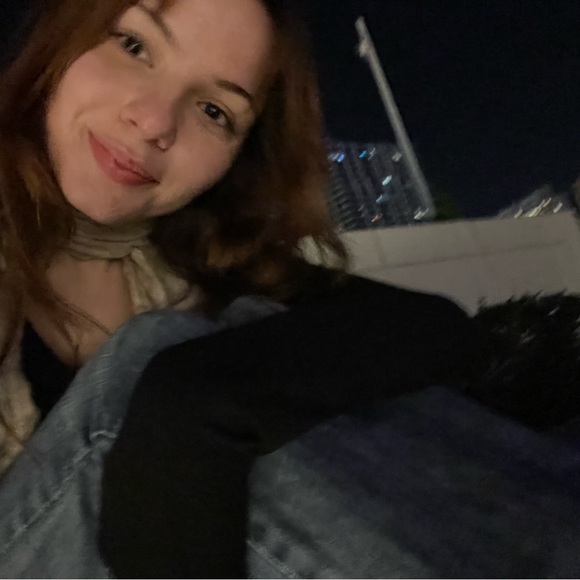 Meet your Posher, Devanny! - Picture 4 of 12